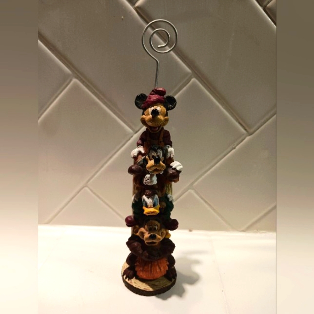 Disney Wilderness Lodge Totem Pole Picture Holder